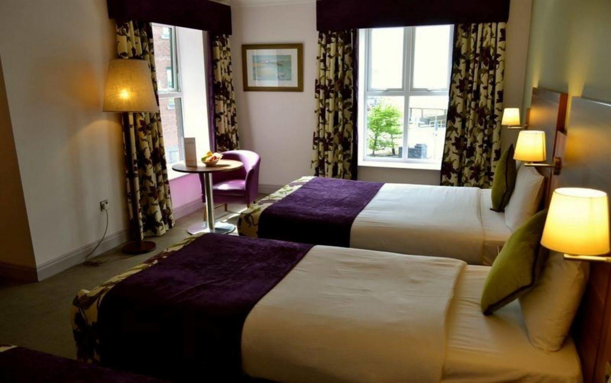 Maldron Hotel & Leisure Centre, Oranmore Galway Kültér fotó